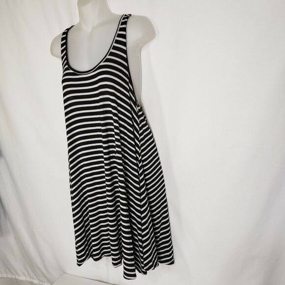 Socialite Womens Mini Dress Size Medium Striped Black White Halter Back Scoop - Picture 5 of 7
